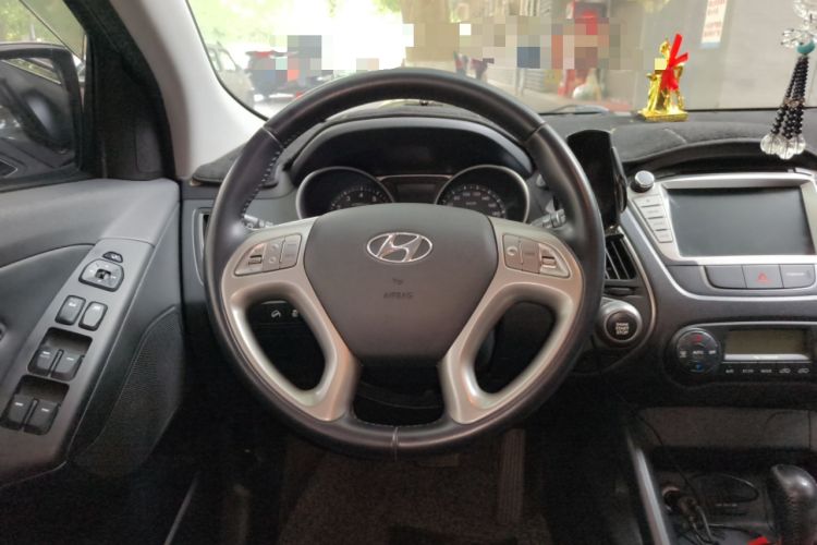 Used Hyundai ix35 2015 2.0L Automatic 2WD Smart Type China IV