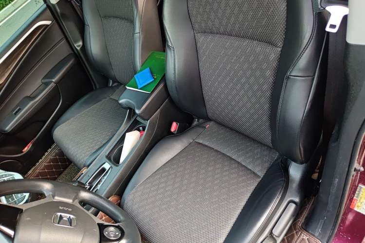 Used Honda Jade 2017 1.8L automatic Comfort version 5 seats Left Front Seat