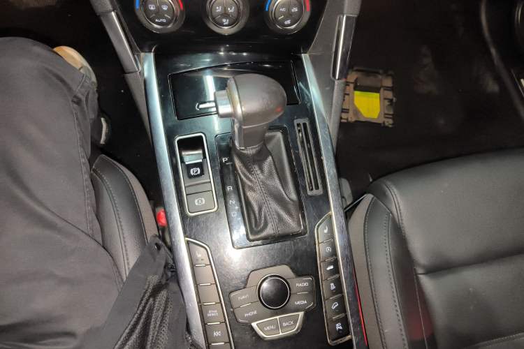 Used Haval H7 2016 Blue-Label H7 2.0T Automatic Luxury Model