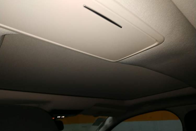 Used Jaguar XJ 2016 XJL 3.0 SC Two-Wheel-Drive Elegant Business Edition
