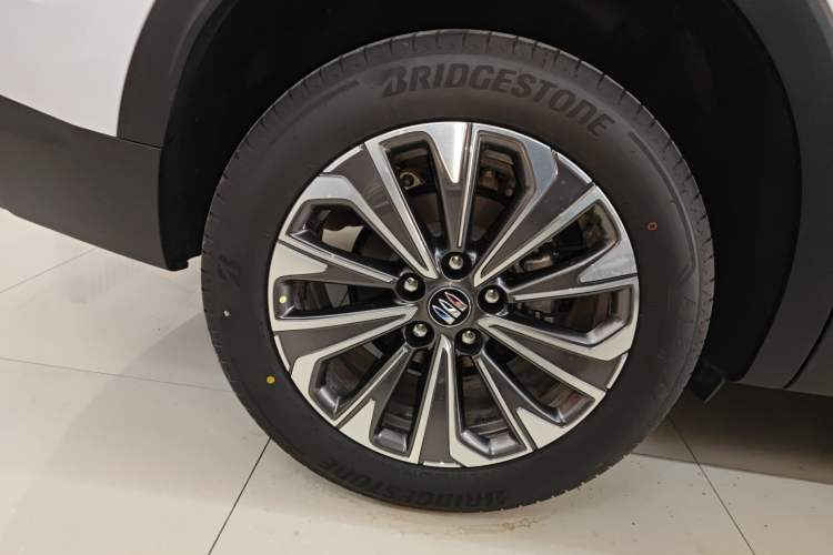 Used Buick Envision 2026 Model Equinox Plus 28T Two-Wheel-Drive Platinum Edition