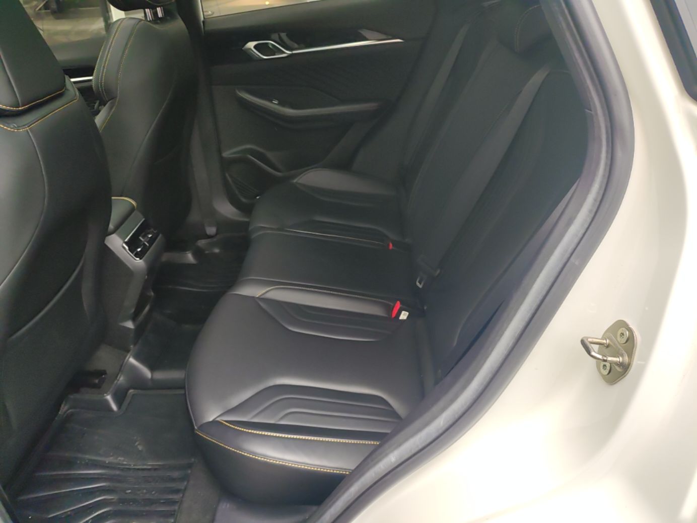 Geely Auto Coolray 2025 Bin Yue L 1.5T DCT Starlight Edition — снимка 20
