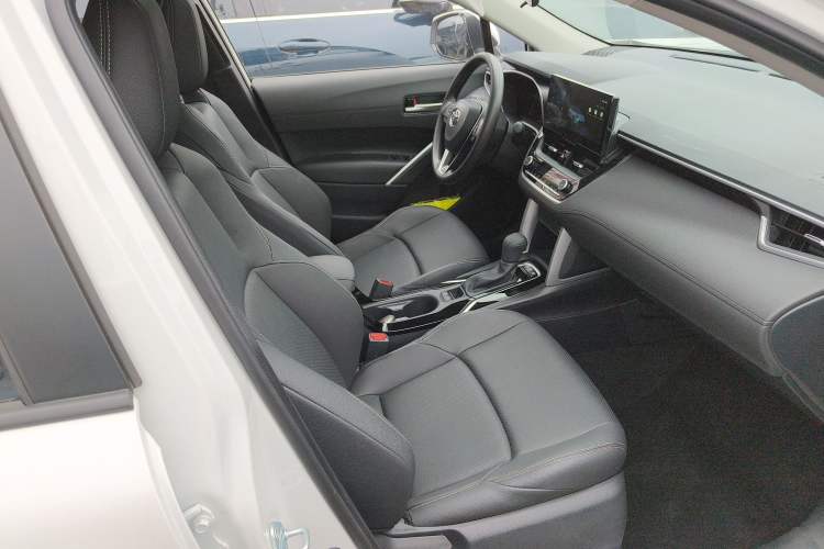 Used Toyota FRONTLANDER 2024 2.0L Smart Electric Hybrid Dual-Engine Luxury Edition