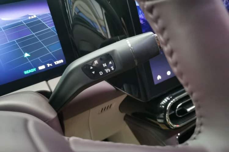 Used Leapmotor C11 2023 Pure Electric 580 All-Wheel-Drive Performance Edition Gear Lever