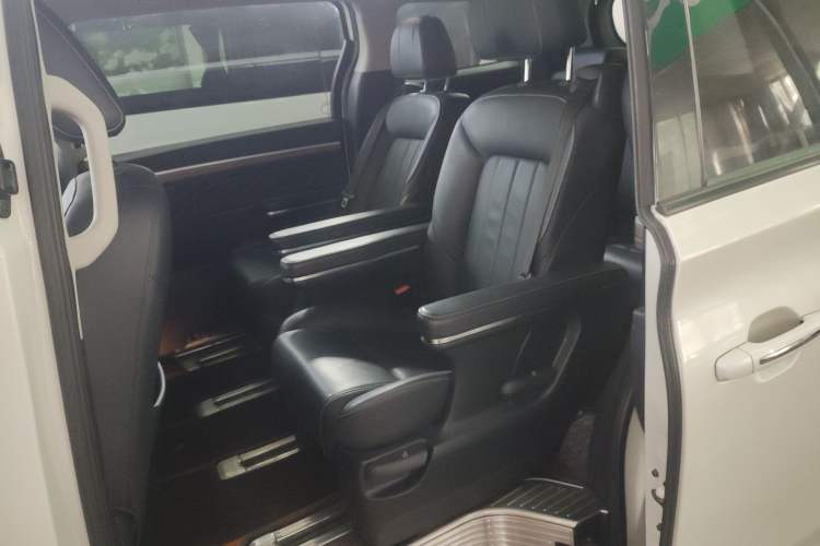 Used GAC Trumpchi M8 2018 320T Luxury Edition Left Rear Seat