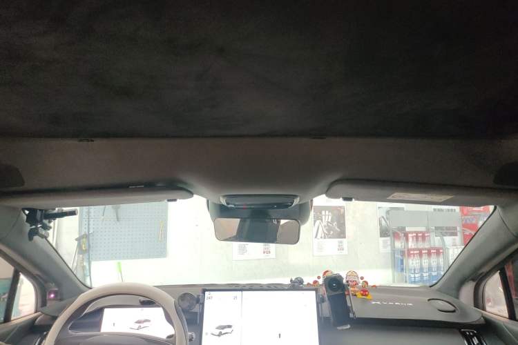 Used XPeng P7+ 2024 Ultra-Long Range Max Headliner