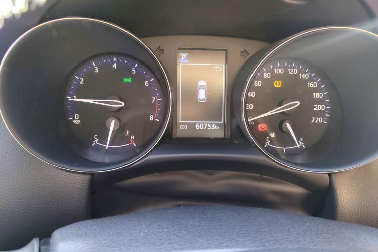 Used Toyota IZOA 2018 2.0L Yichi Version China VI Standard
