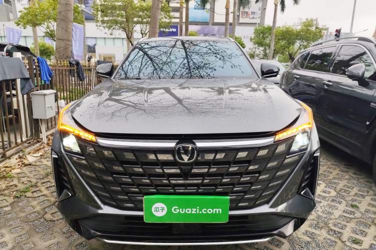 Used CHANGAN UNI-Z 2025 1.5T Premium Edition Front