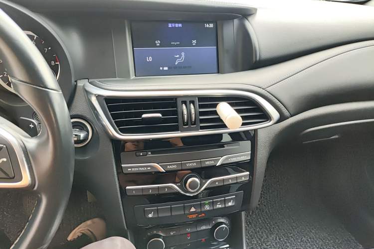 Used Infiniti QX30 2017 2.0T Four-Wheel Drive Fashion Edition