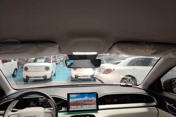 Used Geely Galaxy Geome 2026 Model 310km Youth Edition Gear Lever