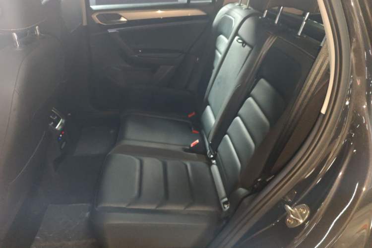 Used Volkswagen Tayron 2019 330TSI Two-Wheel Drive Luxury Model China VI Standard
