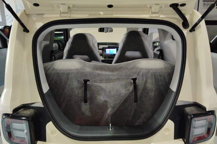 Used Geely Galaxy Panda 2025 210 km – Yuanqi Bear
