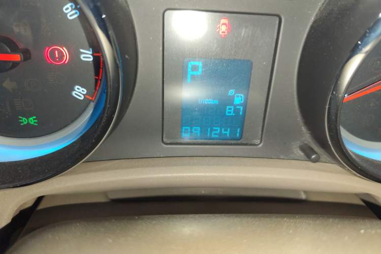 Used Buick GT 2013 GT 1.6L Automatic Fashion Edition Odometer Close Up