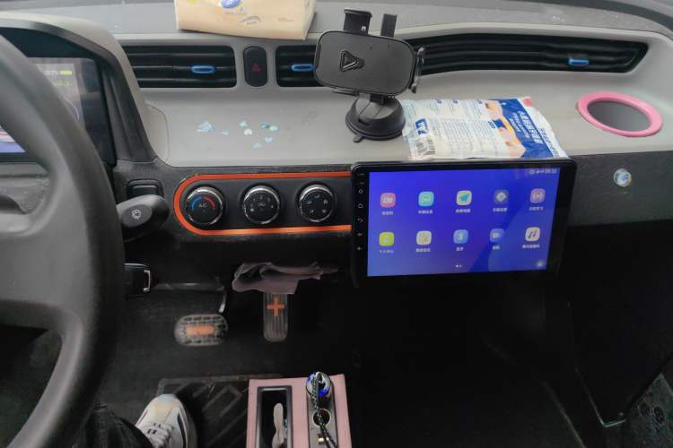 Used Wuling Hongguang MINIEV 2020 Enjoyment Model Lithium Iron Phosphate Audio And AC Panel