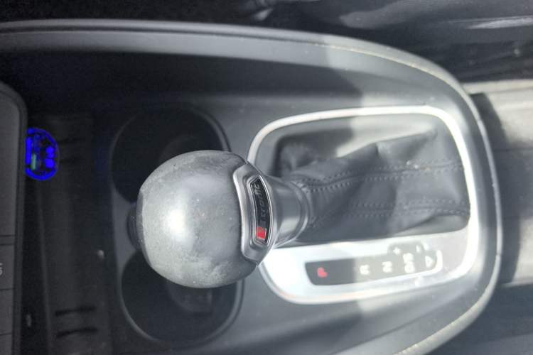 Used Audi A1 2016 30 TFSI Sportback Design Fashion Edition Gear Lever