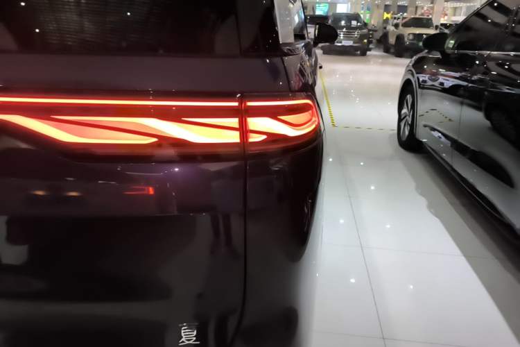 Used BYD Xia 2025 DM-i 1.5T 180km Excellence Model
