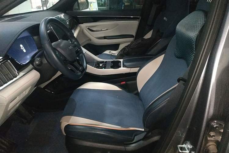 Used BYD Song PLUS New Energy 2024 Honor Edition EV 520km Luxury Model
