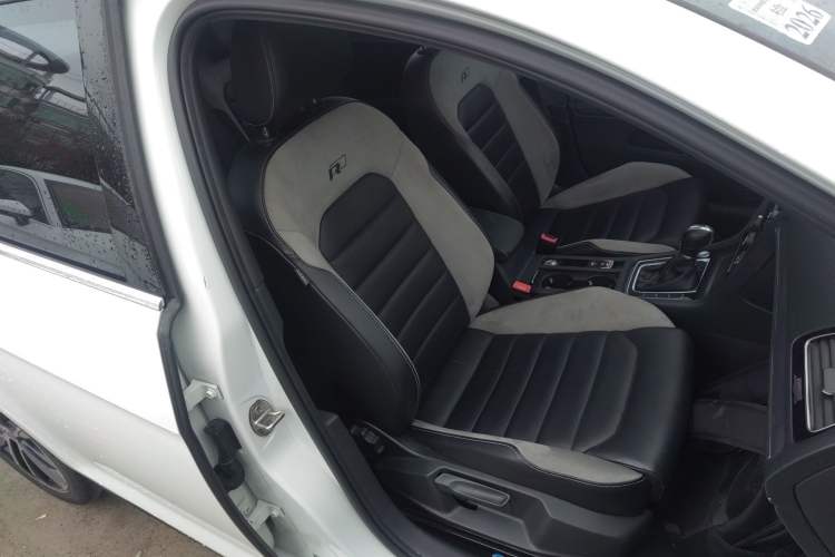 Used Volkswagen Golf 2018 280TSI Automatic R-Line Model