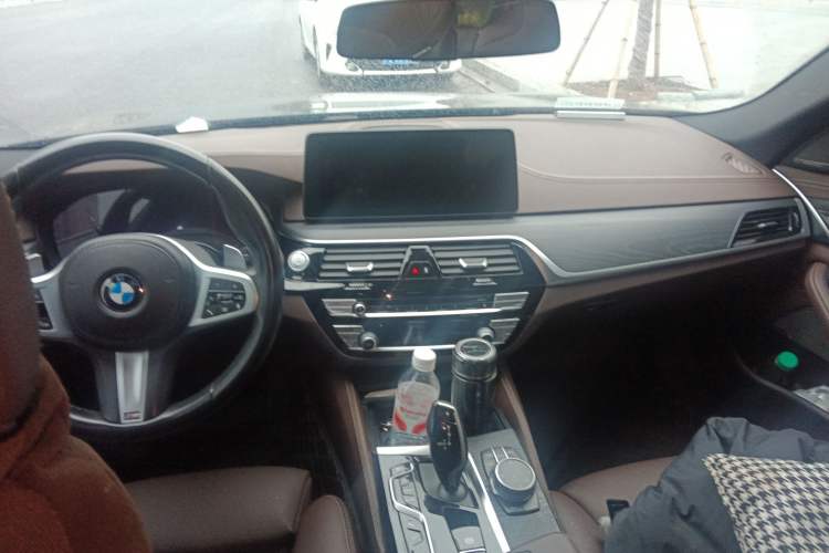 Used BMW 5 Series 2022 Restyled 530Li Luxury Edition M Sport Package
