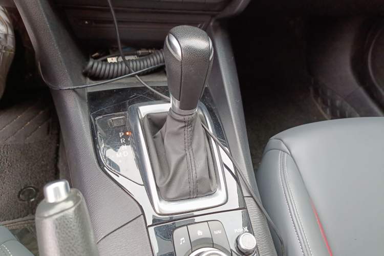 Used Mazda 3 Axela 2016 Sedan 1.5L Automatic Luxury Model Gear Lever