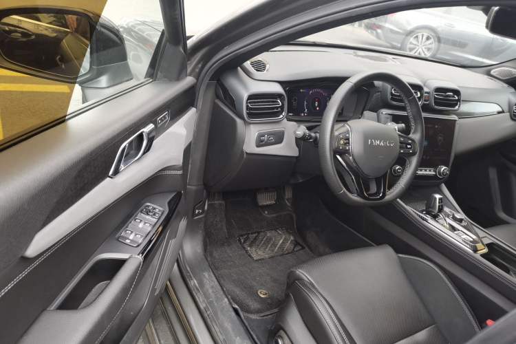 Used Lynk & Co 03 2021 2.0TD Automatic Trendy Champion Edition
