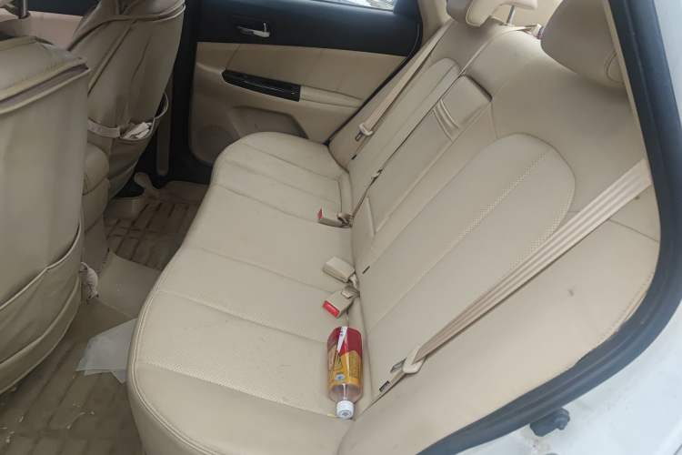 Used CHANGAN Eado 2015 1.6L Manual Luxury Model China IV Standard