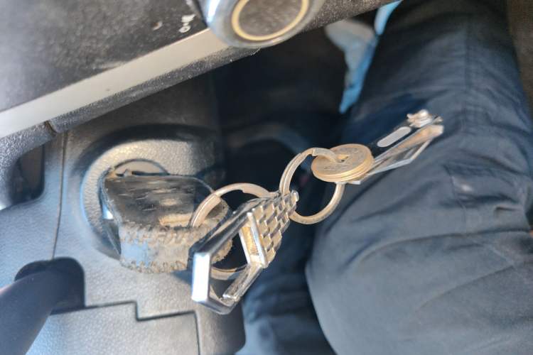 Used Peugeot 301 2014 1.6L Manual Comfort Edition
