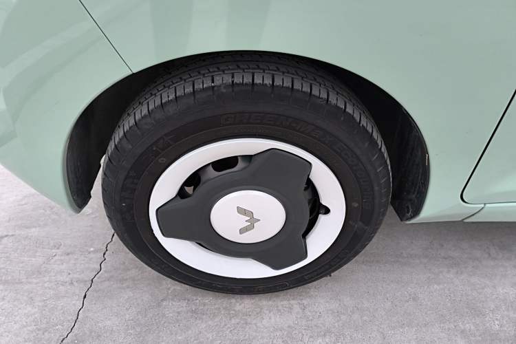 Used Wuling Hongguang MINIEV 2022 Macaron Premium Model – Lithium Iron Phosphate
