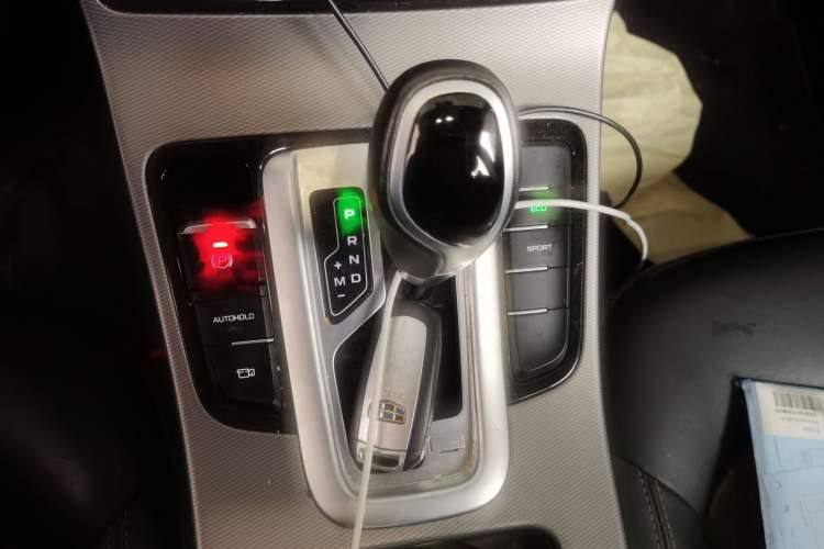 Used Geely Auto Emgrand GS 2018 Lingchao Edition 1.4T Automatic ZhenShang Smart Connectivity Model Gear Lever