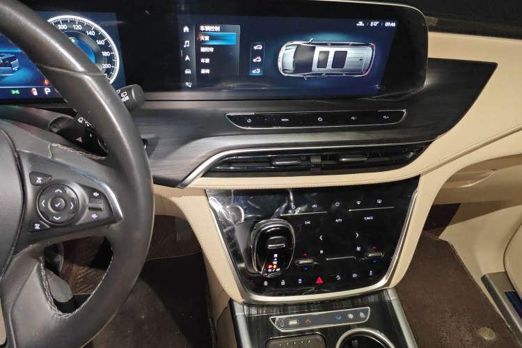 Used Buick GL8 2022 ES Land Cruiser 653T Luxury Model