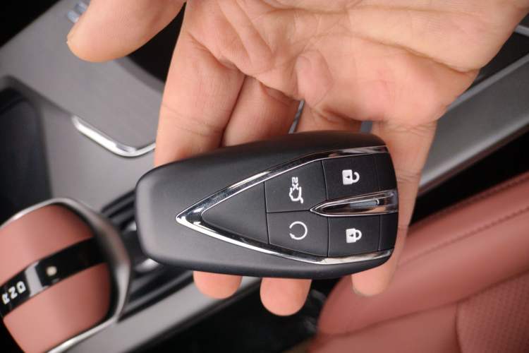 Used Changan X5 PLUS 2026 Model, Second Generation, 1.5T Transcendence PRO