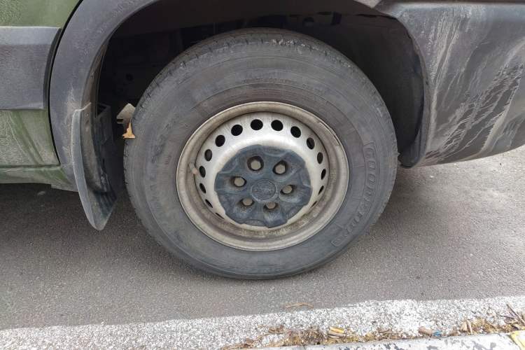 Used Iveco Eurocargo 2021 2.0T Manual Super-Rui Short Wheelbase High-Roof Side-Sliding Door F1A
