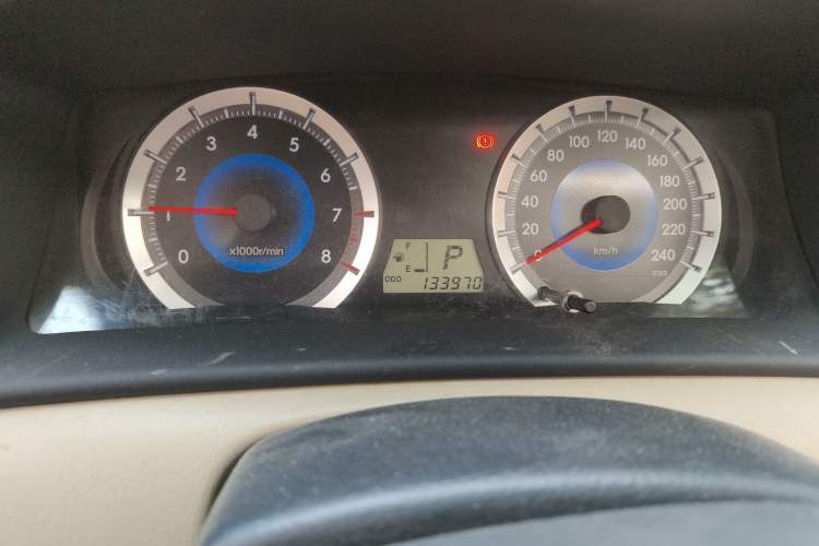 Used Toyota Corolla EX 2013 1.6L Automatic Luxury Edition Odometer Close Up