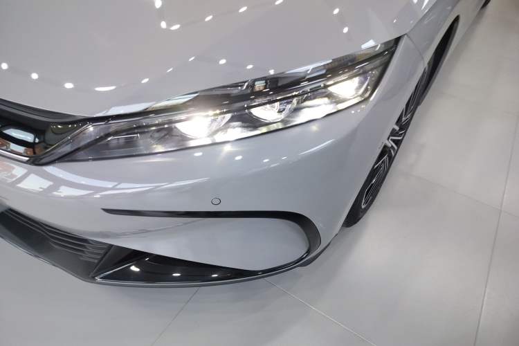 Used BYD Han 2025 EV with 701 km of Laser Radar-Enabled Intelligent Driving