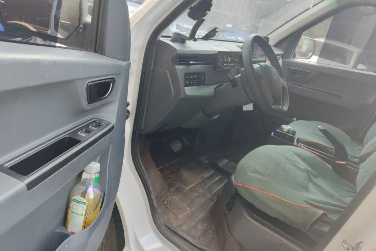 Used Farizon Xingxiang V 2024 Star Enjoy V6E Feature Edition with CATL 41.86 kWh
