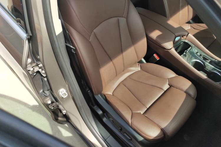 Used Buick Envision 2014 28T Four-Wheel Drive Luxury Model