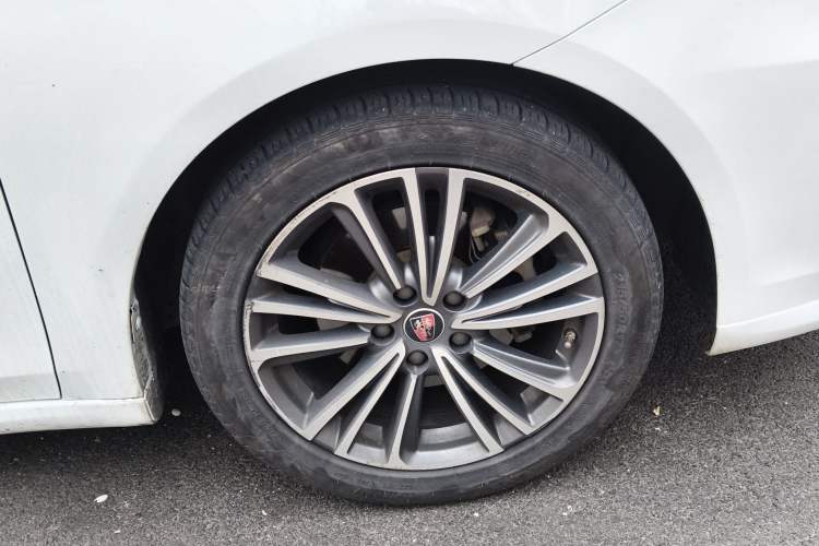 Used Roewe i6 2019 PLUS 20T TST 4G Connected Flagship Superb Edition