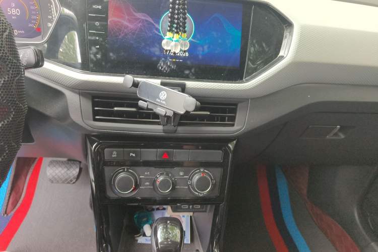 Used Volkswagen Tacqua 2021 200TSI DSG JoyConnect Edition