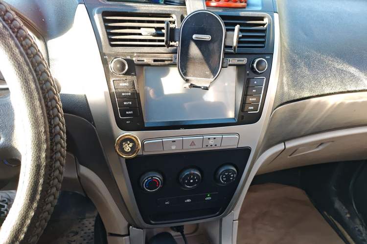 Used Geely Auto SX7 2013 1.8L Manual Entry-Level Model