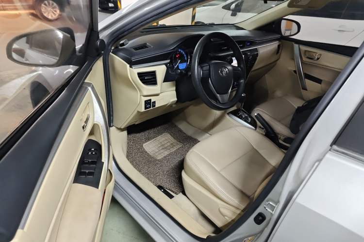 Used Toyota Corolla 2014 1.6L CVT GL Driver Seat