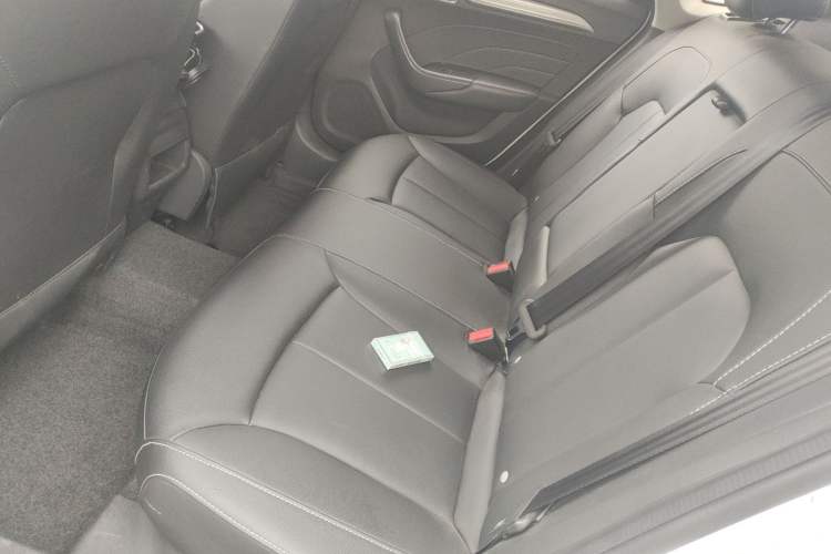 Used Roewe i6 2018 20T Automatic Flagship Edition