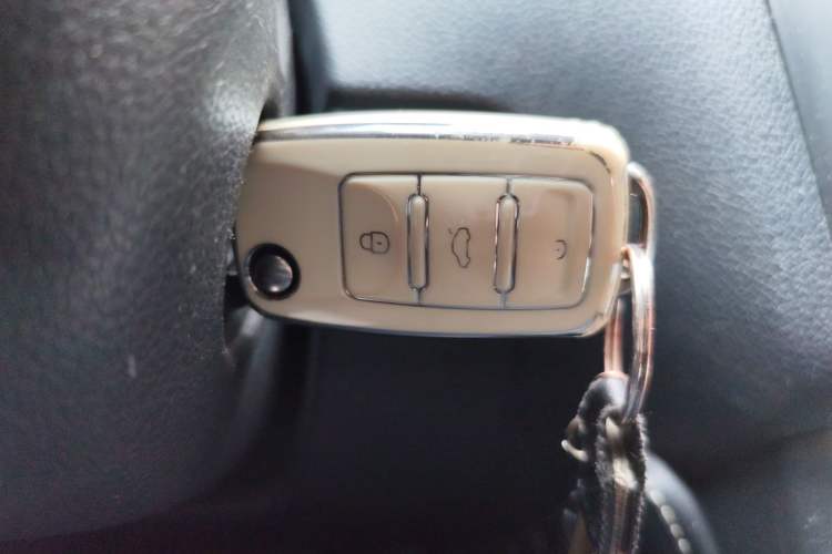 Used Volkswagen Polo 2016 1.4L Automatic Trendy Model Vehicle Key