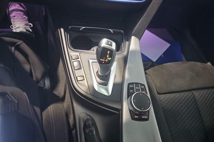 Used BMW 4 Series 2019 425i Gran Coupe M Sport Package Gear Lever