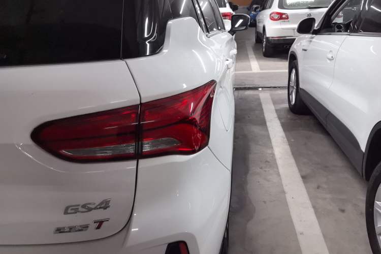 Used GAC Trumpchi GS4 2018 235T Automatic Two-Wheel Drive Luxury Smart Connectivity Millionth Anniversary Edition Exterior 3