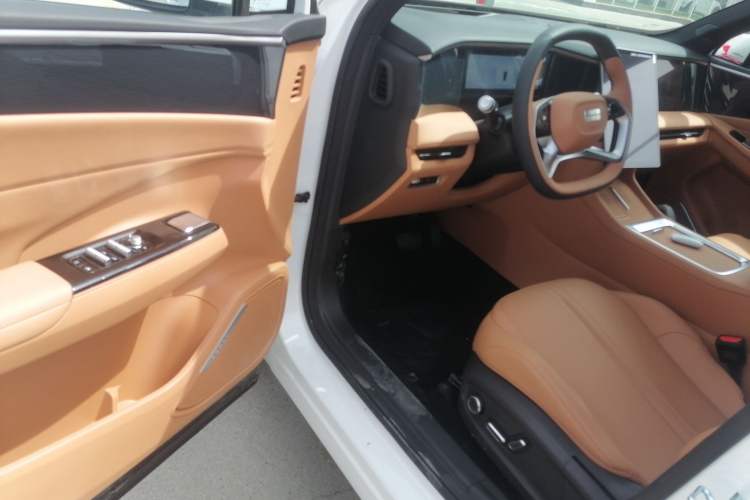 Used Geely Galaxy L7 2025 EM-i 115km Exploration+ Edition
