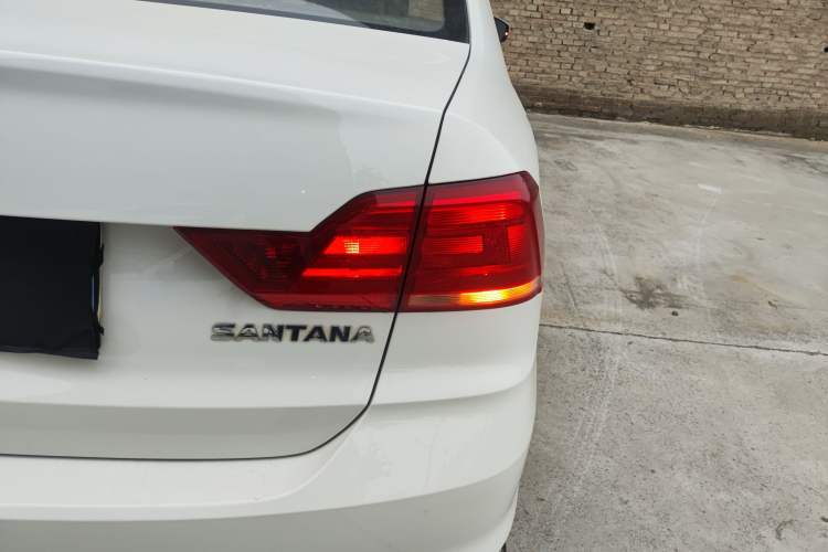 Used Volkswagen Santana 2019 1.5L Manual Fashion Edition China VI Standard
