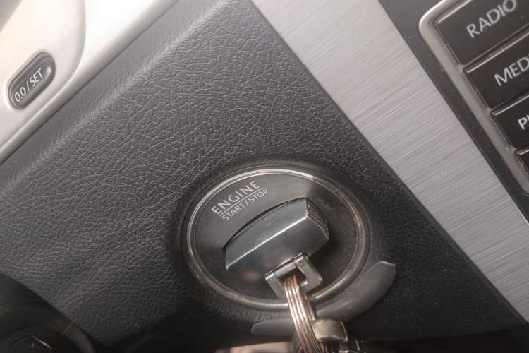 Used Volkswagen Magotan 2015 1.8TSI Advanced Model Vehicle Key