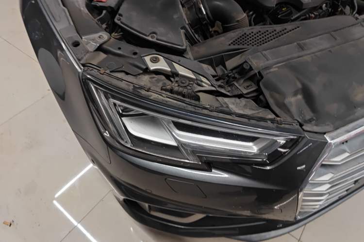 Used Audi A4L 2019 40 TFSI Fashion Edition China VI Emission Standard Right Front Headlight