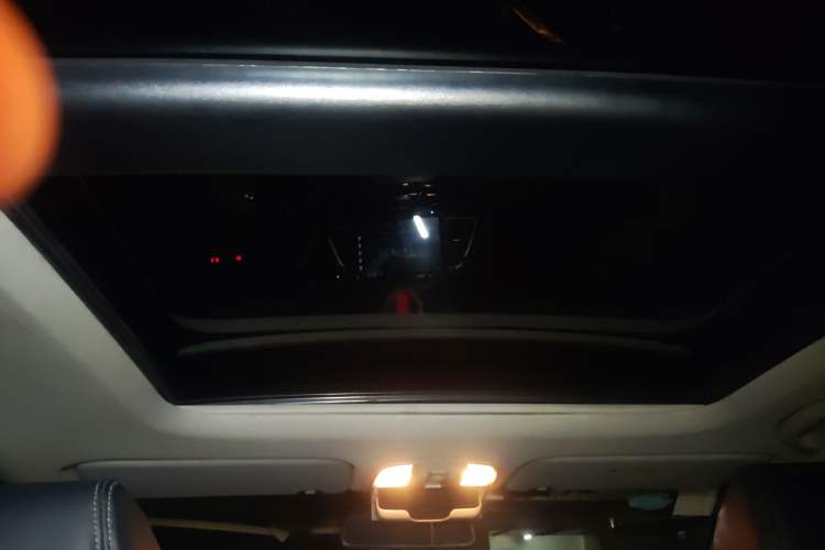 Used Kia K4 2015 1.8L Automatic GLS Special Headliner