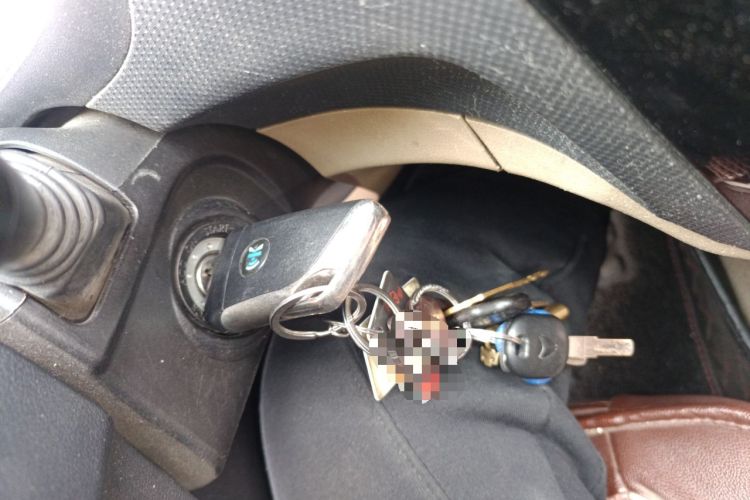 Used Wuling Hongguang 2014 1.2L S Comfort Model China IV